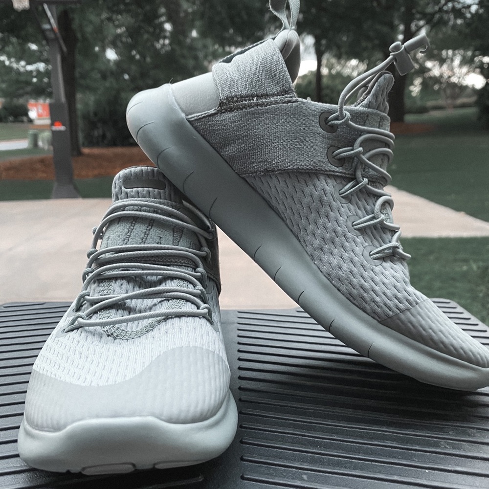 grey nike shoes